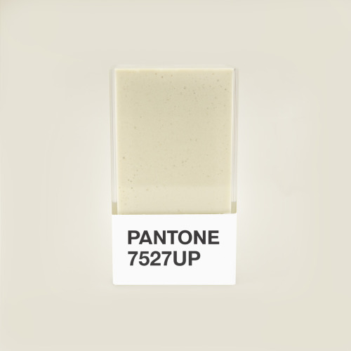 thedsgnblog:  Pantone Smoothies byÂ Hedvig Astrom KushnerÂ  Hedvig is Â an Art Director at Mother New York and she started this fun little project in the beginning of the summer (non commissioned). She makes a lot of smoothies and discovered it works