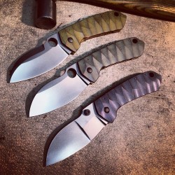 ansoknives:  Some weekend Mojo. Going to show up at a knife dealer