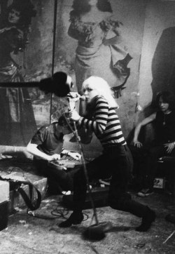 soundsof71: Blondie, CBGB, New York City 1977: Debbie Harry with