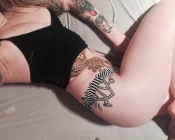 negativesara:  I just wanna lounge all day.  Wow…. I wish