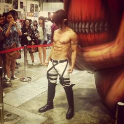 sapphireto:  sapphireto:  OMG Eren @ AFA OMG OMG OMG  Now this