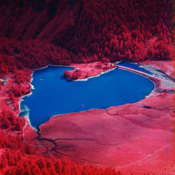 virg-o:  excdus:  Switzerland infracolor™  Perfect