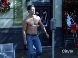 socialitelife:  Parker Young should be shirtless on Suburgatory