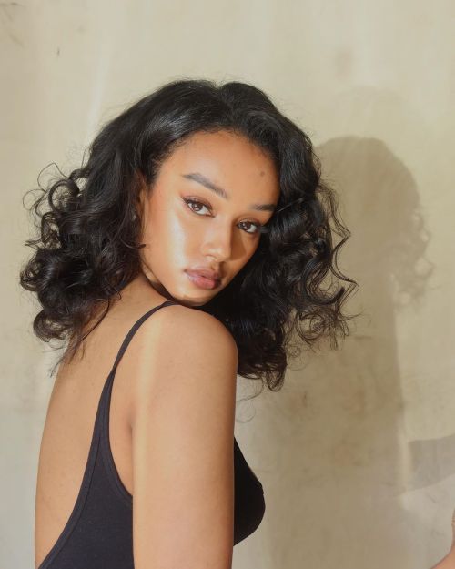 Just Want Luxurious Black Women to rule the world