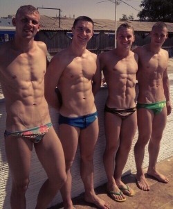 bros-hos-and-average-joes:  Hi guys, love the suits! 🙄👍