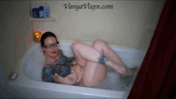 fetishontheweb:The playful bathtub fun of @VanyaVixen gets heated