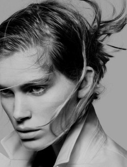 black-white-madness:  Madness:  Iselin Steiro by David Sims for