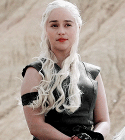 daenerys-stormborn:   ♛ You weren’t made to sit on a chair