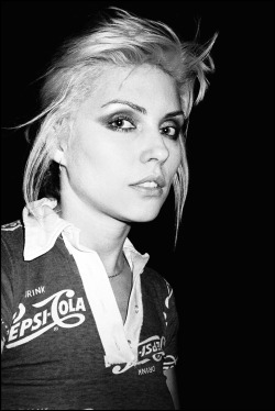 soundsof71:  Debbie Harry, by Bobby Grossman. Amazing.