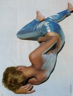 80s-90s-supermodels:  “Le Grand Bleu”, Glamour France,