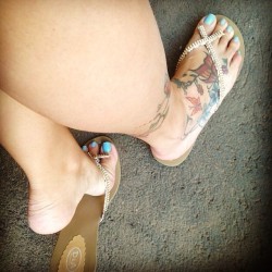 cumxxx:  @ada_toes_2012 Sexy feet. #foot #feet #footfetish #feetfetish