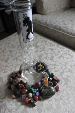 smokingweed:  ~ clean bong, dank weed, good vibes ~ 