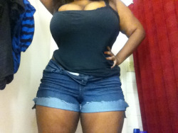 suckmydickfromtheback:  suckmydickfromtheback:  Ayye thigh Thursday
