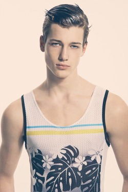 sourcehotgays:  Follow me for more: Blog 1: http://www.thecutegays.tumblr.com