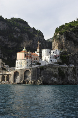 allthingseurope:  Atrani, Italy (by Leonardo Messaggi) 