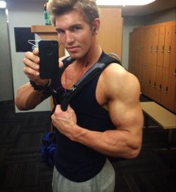 turingboys:  Selfies in tank tops: fitness model Jonathan Brownell