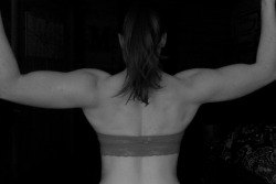 swoleinvelvet:  Working on my lat spread and evening out my delts.