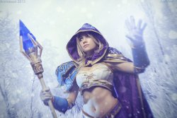 cosplayhotties:  Warcraft III - Jaina Proudmoore: Blizzard spell