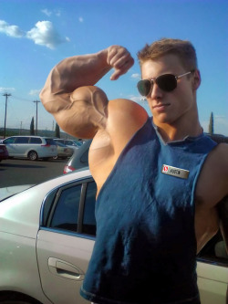 dieselssexymusclestories:  I doubled my arm size after I took