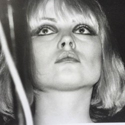 soundsof71:  Debbie Harry, bringing the eyeliner “A” game,