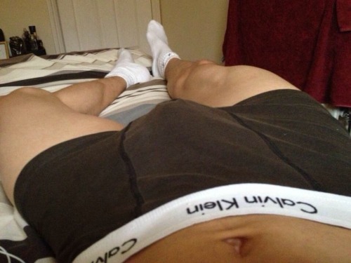 amateurexposedlads:  He’s hot and fit! Follow me for more hot pics/vids @http://amateurexposedlads.tumblr.com/