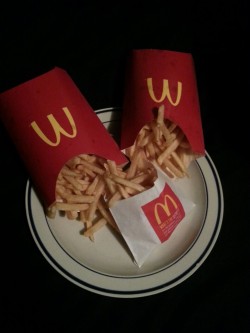 the-light-arrow:  I went to McDonald’s last night and ordered