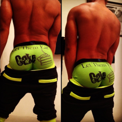 mystraightfriend:  Mystraightfriend.tumblr.com