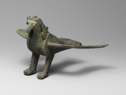 ancientpeoples:  Bronze statue of a bird of prey This was once