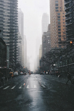 souhailbog:    We’re lost in the moment | ©   Visualmemories |
