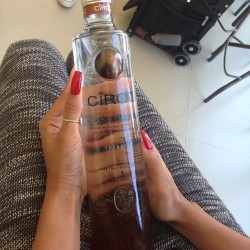golddiggerr:  glamorously-dope:  ♔  http://instagram.com/Msivana_