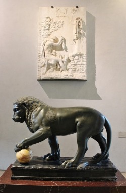 hadrian6:   The Albani lion. 1st-century Roman green basalt