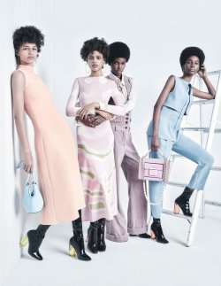 aiwonderland:  The Fro is officially chic! Not the natural hair