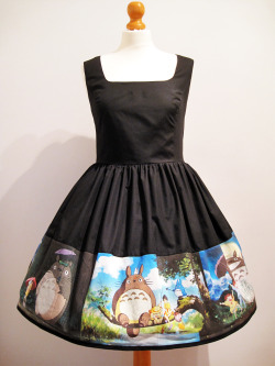 frockasaurus:  My Neighbour Totoro dresswww.frockasaurus.com