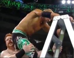 killswitch-heel2030:  C’mon Sheamus kiss my ass.!!