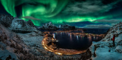 sitoutside:Chasing the Northern Lights  by  Javier de la Torre