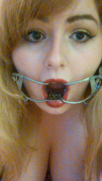 mollishka:  Thankyou sermixalittl. The tongue bar is too long for my small mouth even though I have a decent gag reflex so thatll be coming off, but these are the best I can do atm:D  Cute girl with a dental gag in her mouth! Bondage and fetish images