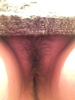 hairypussyselfie:Thank you for your submission of your hairy