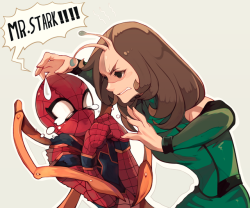 kvover:    Spider  Vs  Mantis  