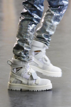 viviennewestwouldnt:  hood by air ss15 shoe details 