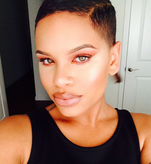 goingback2black: aloemom:  blackgirlsrpretty2:  SPOTLIGHT: IG: alissa.ashley  This was a religious experience  Yes. Yes. YES.   Cutie