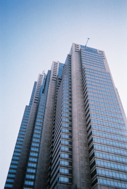 wenttothemoon:  Shinjuku Park Tower, Tokyo, 2013 