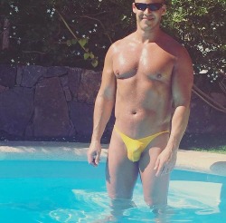 dude thongs