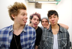 fivesource:  5 Seconds of Summer photographed at their signing