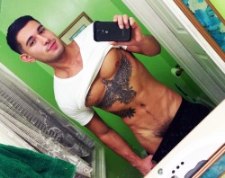 troyxxx:  @RickyRomanXXX