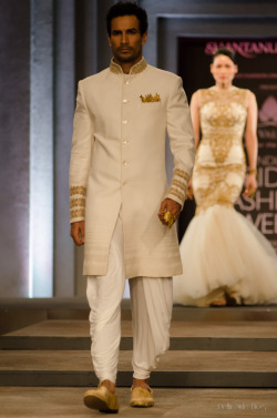 salazarhawn:  the men’s looks from Shantanu and Nikhil India