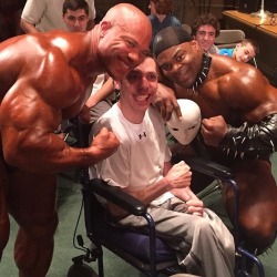 Phil Heath & Kai Greene with a fan.