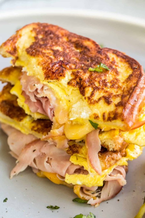 daily-deliciousness:  Monte cristo sandwich