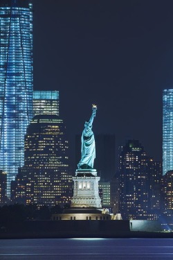 visualechoess:  9/11 Memorial & Tribute | By Travel Photography