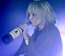 feenas-place:  Alice Glass