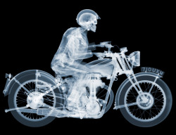 teminklings:  Nick Veasey’s X-Ray Photography 